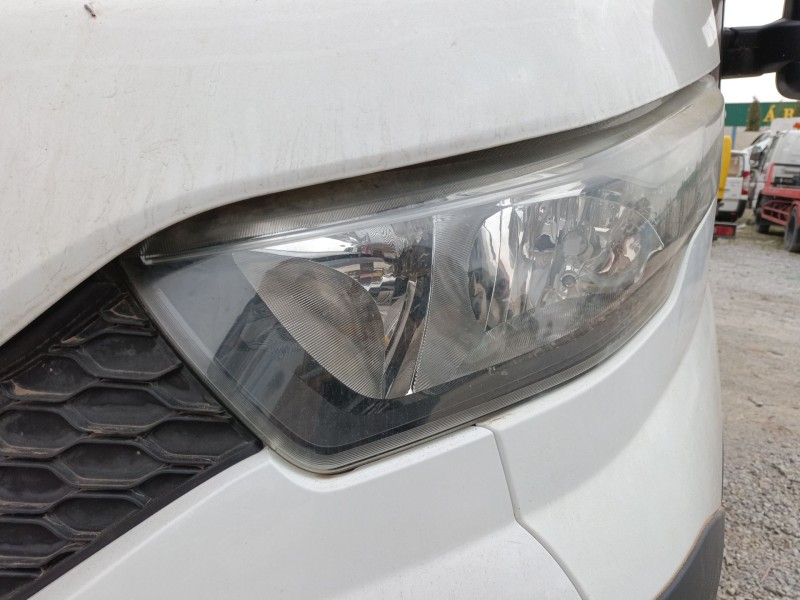 Recambio de faro izquierdo para iveco daily vi caja/chasis 33s13, 35s13, 35c13 referencia OEM IAM   