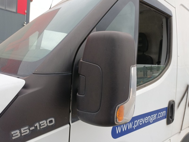 Recambio de retrovisor izquierdo electrico para iveco daily vi caja/chasis 33s13, 35s13, 35c13 referencia OEM IAM   