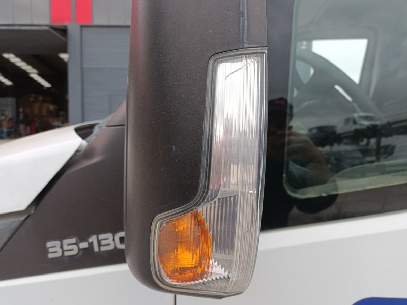 Recambio de retrovisor izquierdo electrico para iveco daily vi caja/chasis 33s13, 35s13, 35c13 referencia OEM IAM   