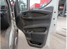 GUARNECIDO PUERTA DELANTERA DERECHA 