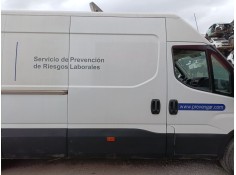 Recambio de puerta lateral corredera derecha para iveco daily vi caja/chasis 33s13, 35s13, 35c13 referencia OEM IAM   