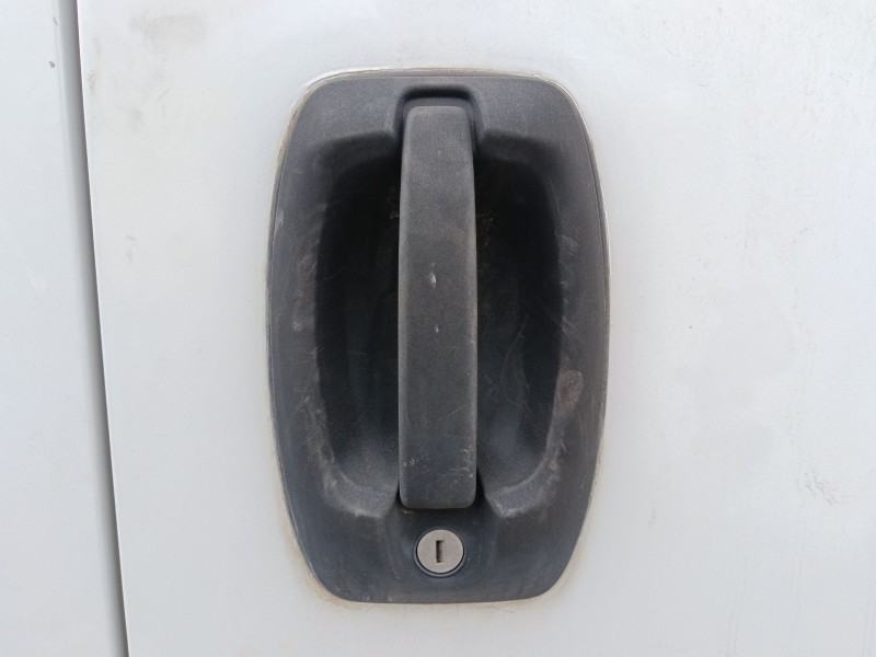 Recambio de maneta exterior porton para iveco daily vi caja/chasis 33s13, 35s13, 35c13 referencia OEM IAM   
