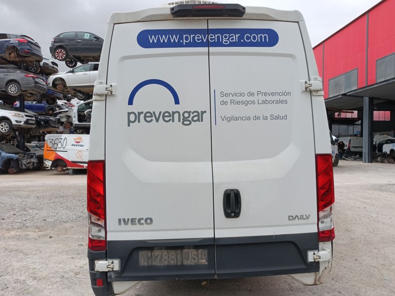 Recambio de porton trasero izquierdo para iveco daily vi caja/chasis 33s13, 35s13, 35c13 referencia OEM IAM   