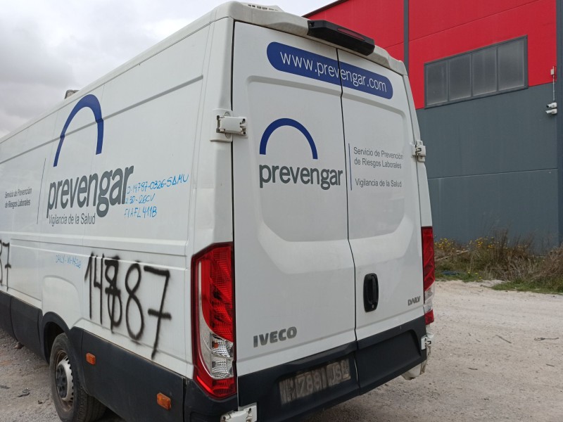 Recambio de porton trasero izquierdo para iveco daily vi caja/chasis 33s13, 35s13, 35c13 referencia OEM IAM   