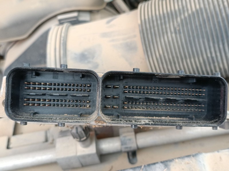 Recambio de centralita motor uce para iveco daily vi caja/chasis 33s13, 35s13, 35c13 referencia OEM IAM 5801557345 0281030169 