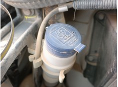 Recambio de deposito limpia para iveco daily vi caja/chasis 33s13, 35s13, 35c13 referencia OEM IAM   