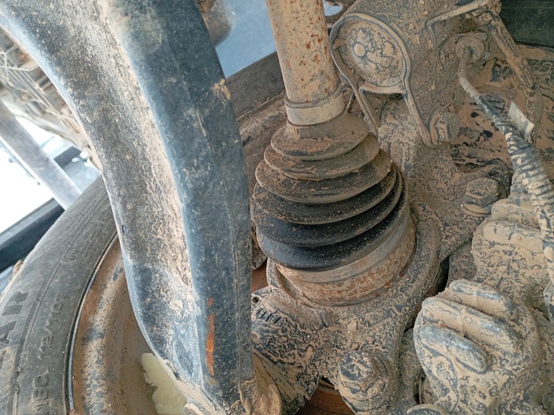 Recambio de mangueta delantera izquierda para renault master iii furgoneta (fv) 2.3 dci 135 fwd (fv0n, fv08) referencia OEM IAM 