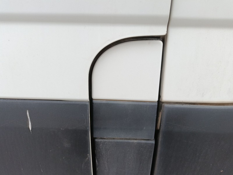 Recambio de tapa exterior combustible para iveco daily vi caja/chasis 33s13, 35s13, 35c13 referencia OEM IAM   