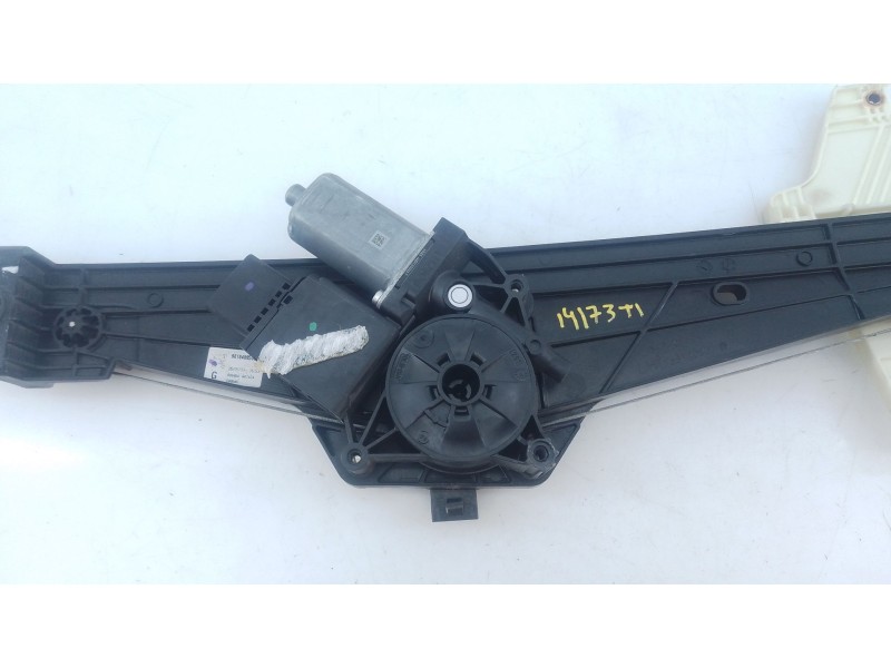 Recambio de elevalunas trasero izquierdo para peugeot 3008 ii suv (mc_, mr_, mj_, m4_) 1.6 bluehdi 120 referencia OEM IAM   