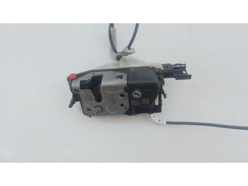 Recambio de cerradura puerta trasera izquierda para peugeot 3008 ii suv (mc_, mr_, mj_, m4_) 1.6 bluehdi 120 referencia OEM IAM 