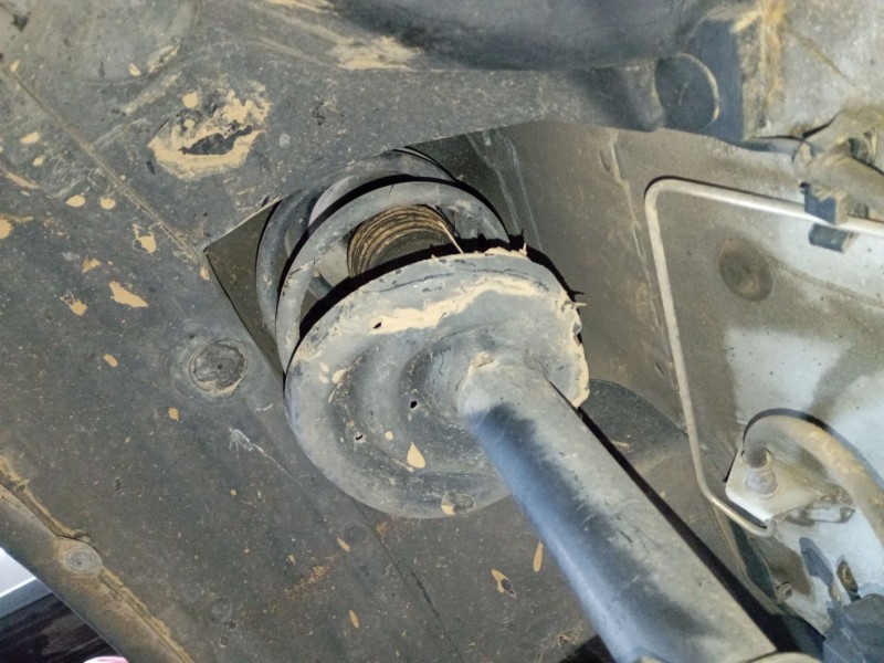 Recambio de amortiguador delantero izquierdo para dacia sandero ii (b8_) 1.5 dci referencia OEM IAM   