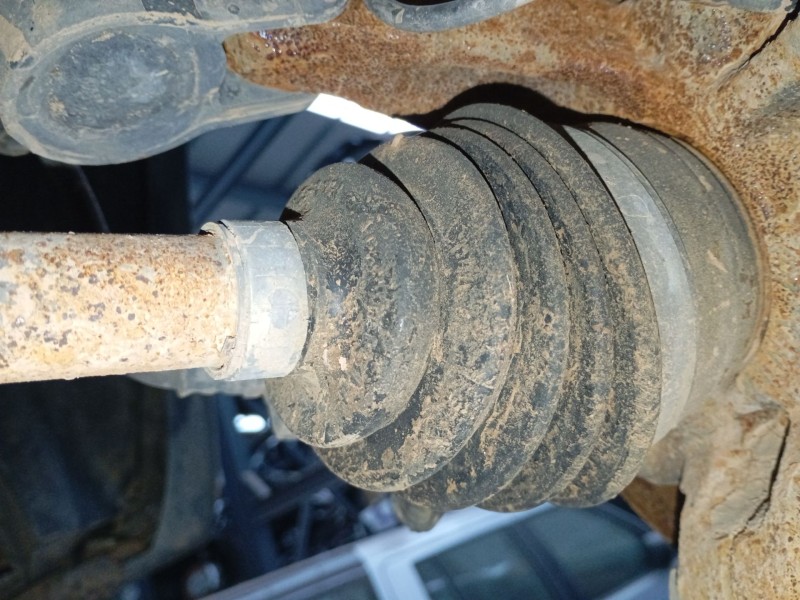 Recambio de transmision delantera derecha para dacia sandero ii (b8_) 1.5 dci referencia OEM IAM   