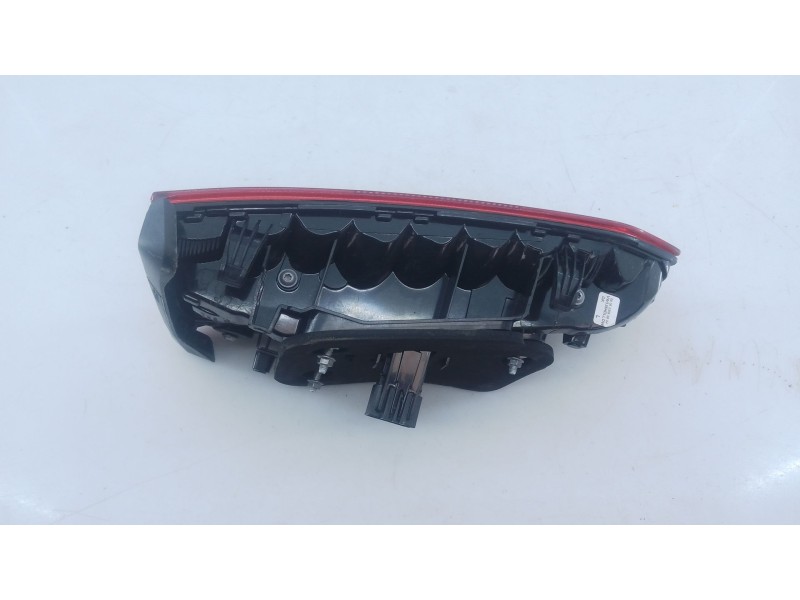 Recambio de piloto trasero izquierdo porton para volkswagen touareg r-line 4 motion referencia OEM IAM   