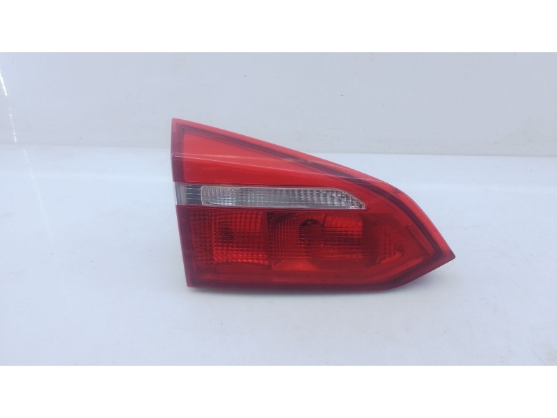Recambio de piloto trasero izquierdo porton para ford focus iii turnier 1.6 ti referencia OEM IAM   