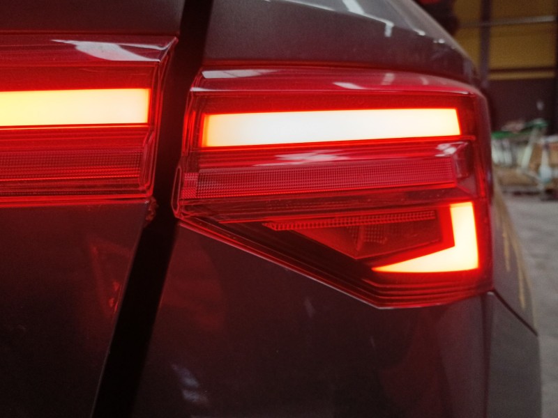 Recambio de piloto trasero derecho para skoda karoq (nu7, nd7) 1.5 tsi referencia OEM IAM   