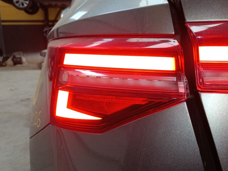 Recambio de piloto trasero izquierdo para skoda karoq (nu7, nd7) 1.5 tsi referencia OEM IAM   