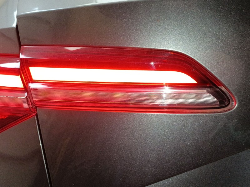 Recambio de piloto trasero izquierdo porton para skoda karoq (nu7, nd7) 1.5 tsi referencia OEM IAM   