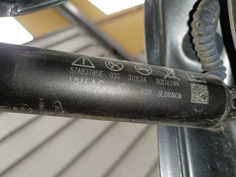 Recambio de amortiguador porton trasero izquierdo para skoda karoq (nu7, nd7) 1.5 tsi referencia OEM IAM   
