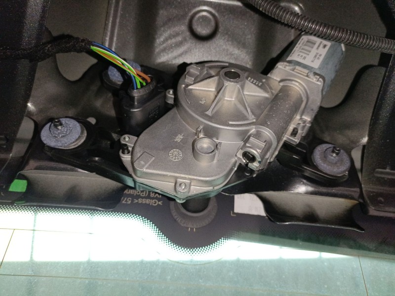 Recambio de motor limpia trasero para skoda karoq (nu7, nd7) 1.5 tsi referencia OEM IAM   