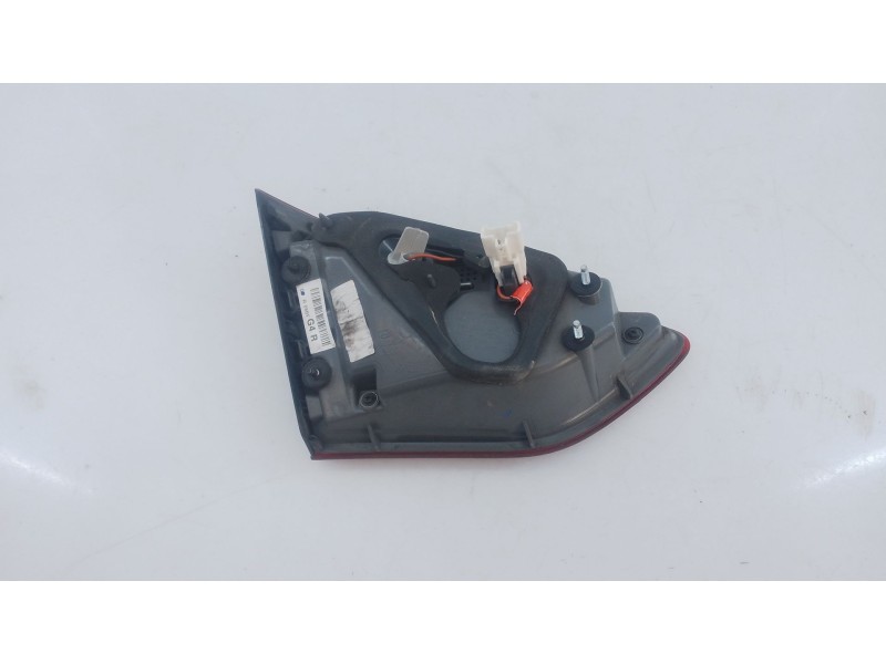 Recambio de piloto trasero derecho porton para hyundai i30 (gd) 1.6 crdi referencia OEM IAM   