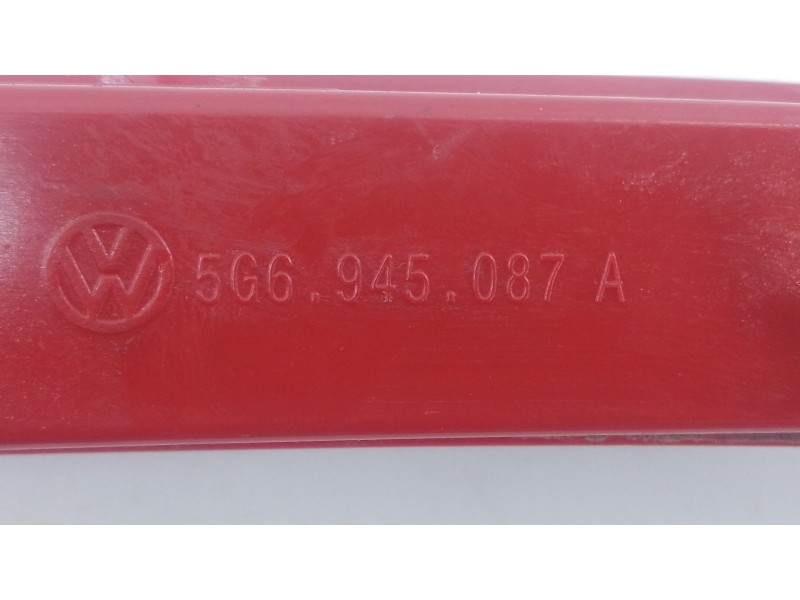 Recambio de luz central de freno para volkswagen touareg r-line 4 motion referencia OEM IAM   