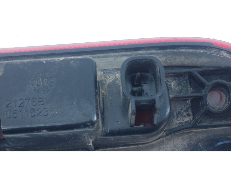 Recambio de luz central de freno para chrysler jeep patriot limited referencia OEM IAM   