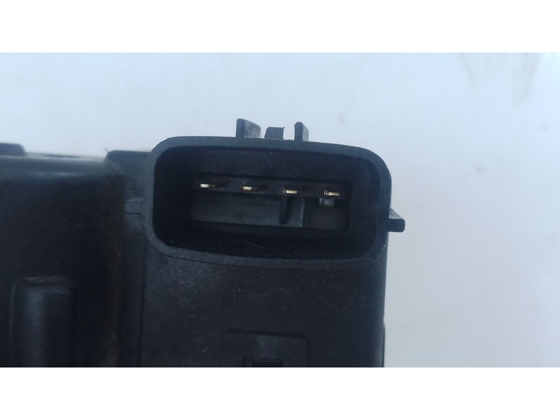 Recambio de cerradura maletero / porton para kia cee´d active referencia OEM IAM   