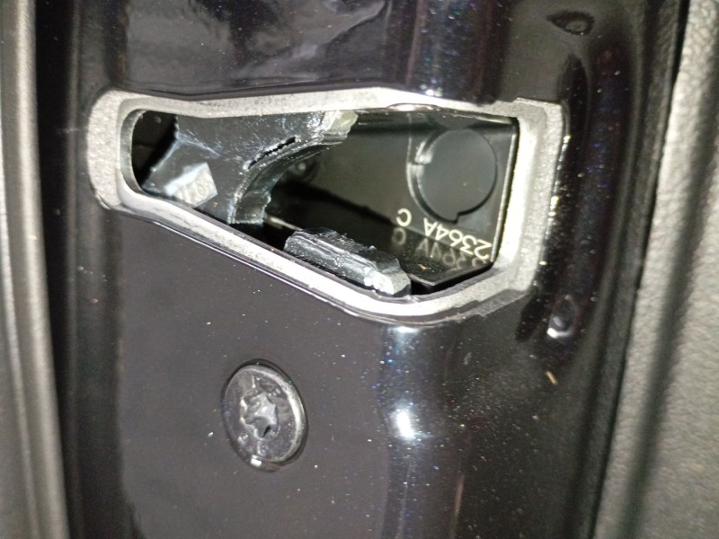 Recambio de cerradura puerta delantera izquierda para ford kuga iii (dfk) 2.5 duratec plug-in-hybrid referencia OEM IAM   