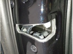 CERRADURA PUERTA TRASERA IZQUIERDA 