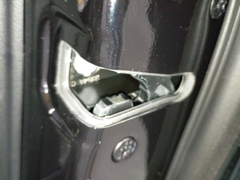 Recambio de cerradura puerta trasera derecha para ford kuga iii (dfk) 2.5 duratec plug-in-hybrid referencia OEM IAM   