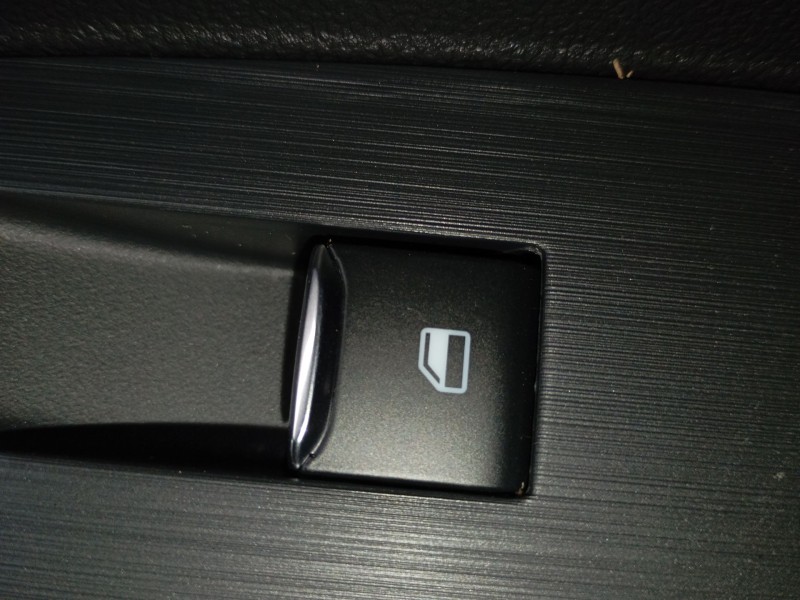 Recambio de mando elevalunas delantero derecho para ford kuga iii (dfk) 2.5 duratec plug-in-hybrid referencia OEM IAM   