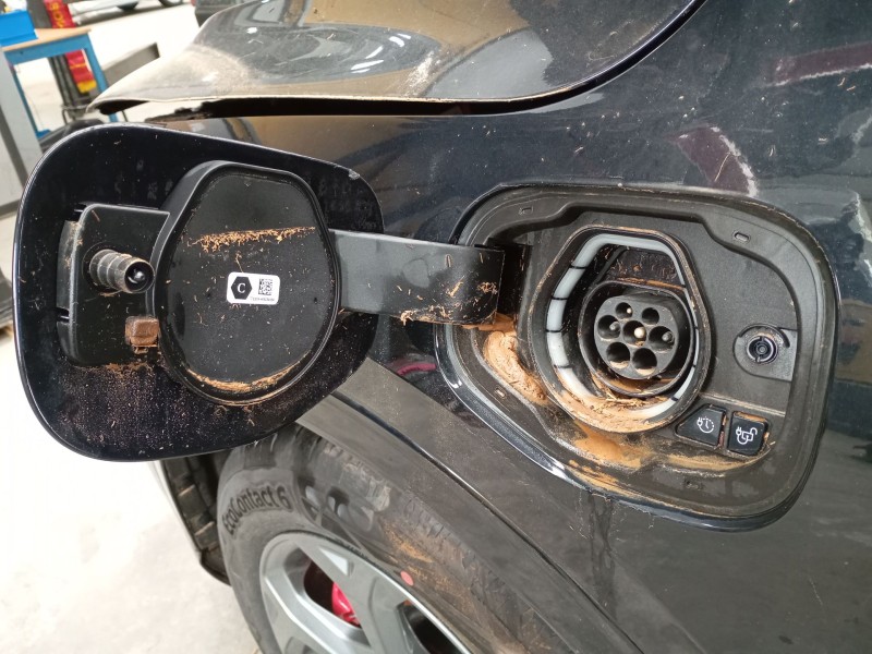 Recambio de tapa exterior combustible para ford kuga iii (dfk) 2.5 duratec plug-in-hybrid referencia OEM IAM   