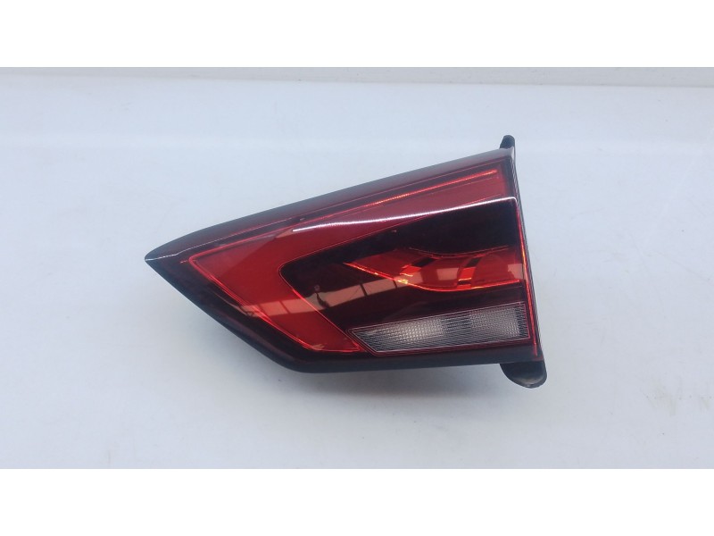 Recambio de piloto trasero derecho porton para mg zs suv (azs1) 1.5 vti referencia OEM IAM   