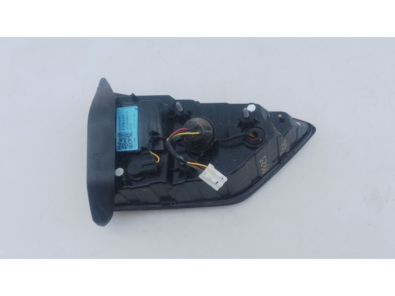 Recambio de piloto trasero derecho porton para mg zs suv (azs1) 1.5 vti referencia OEM IAM   