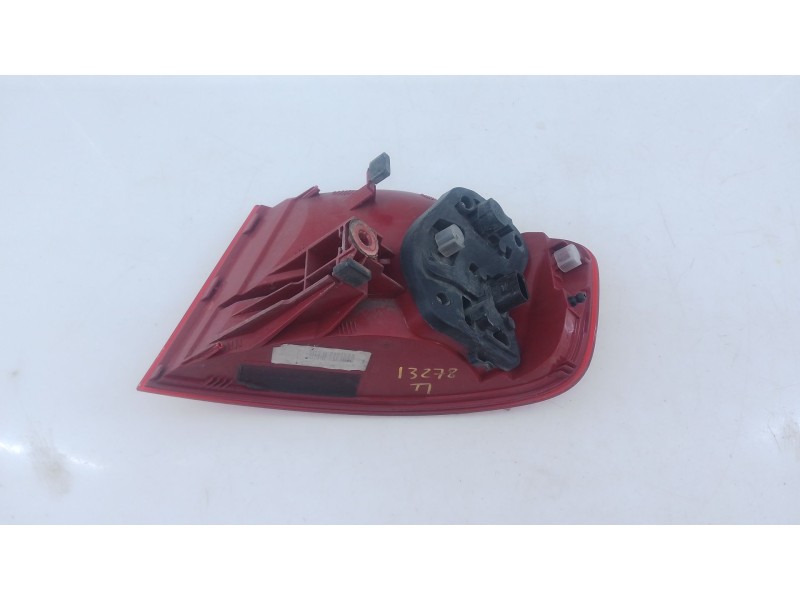 Recambio de piloto trasero izquierdo para audi a4 b8 (8k2) 2.0 tdi referencia OEM IAM   