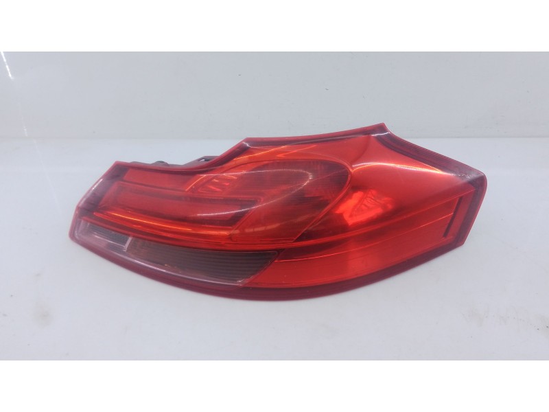 Recambio de piloto trasero derecho para opel insignia sports tourer selective referencia OEM IAM   