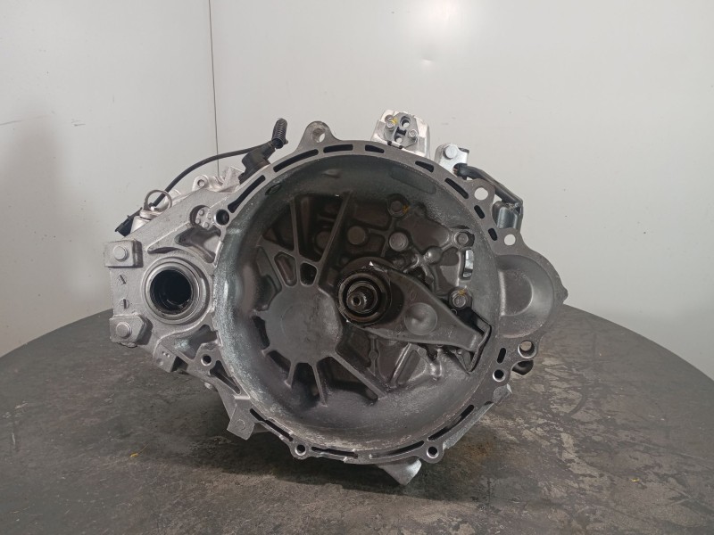 Recambio de caja cambios para kia carens iv 1.7 crdi referencia OEM IAM WHW6  
