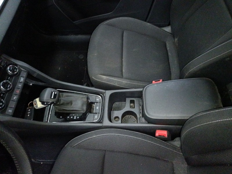 Recambio de consola central para skoda karoq (nu7, nd7) 1.5 tsi referencia OEM IAM   