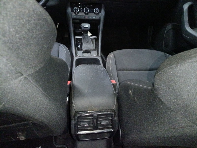 Recambio de consola central para skoda karoq (nu7, nd7) 1.5 tsi referencia OEM IAM   