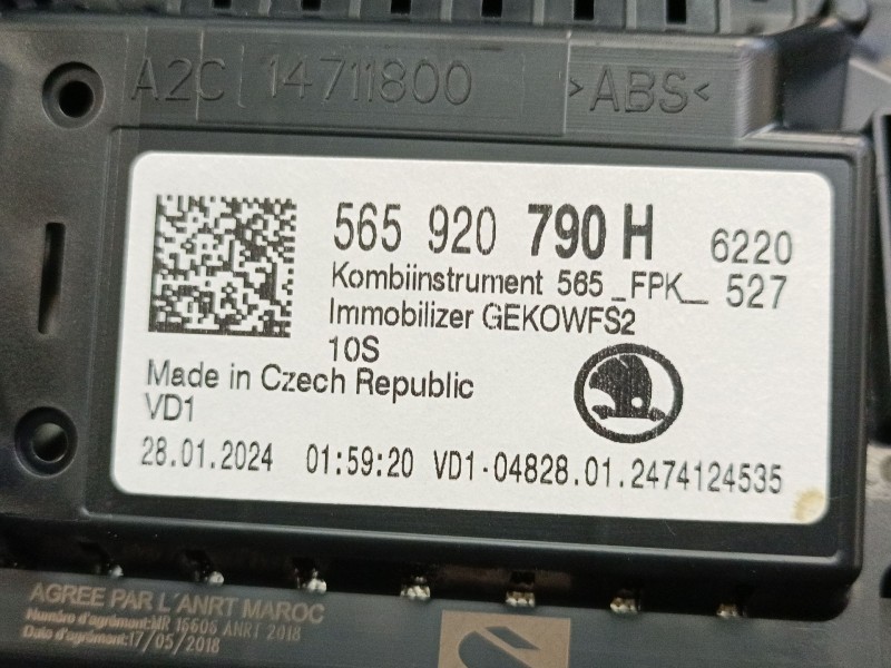 Recambio de cuadro instrumentos para skoda karoq (nu7, nd7) 1.5 tsi referencia OEM IAM 565920790H  