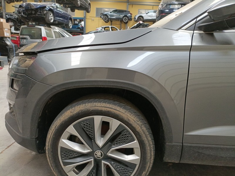 Recambio de aleta delantera izquierda para skoda karoq (nu7, nd7) 1.5 tsi referencia OEM IAM   