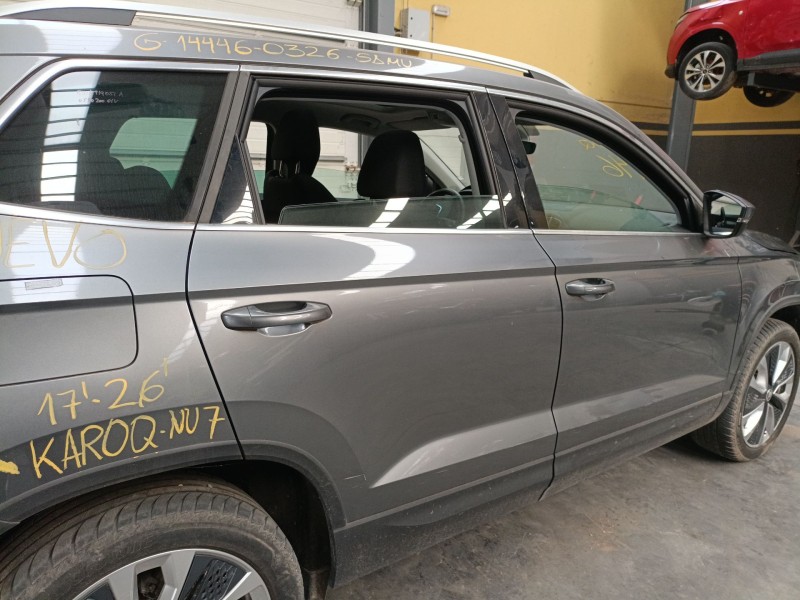 Recambio de puerta trasera derecha para skoda karoq (nu7, nd7) 1.5 tsi referencia OEM IAM   