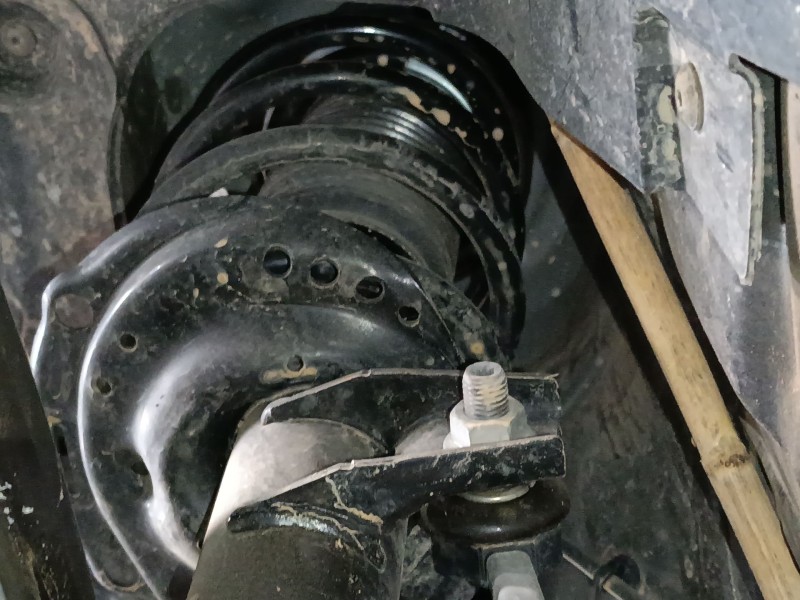 Recambio de amortiguador delantero derecho para skoda karoq (nu7, nd7) 1.5 tsi referencia OEM IAM   