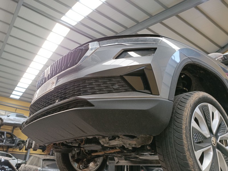 Recambio de paragolpes delantero para skoda karoq (nu7, nd7) 1.5 tsi referencia OEM IAM   