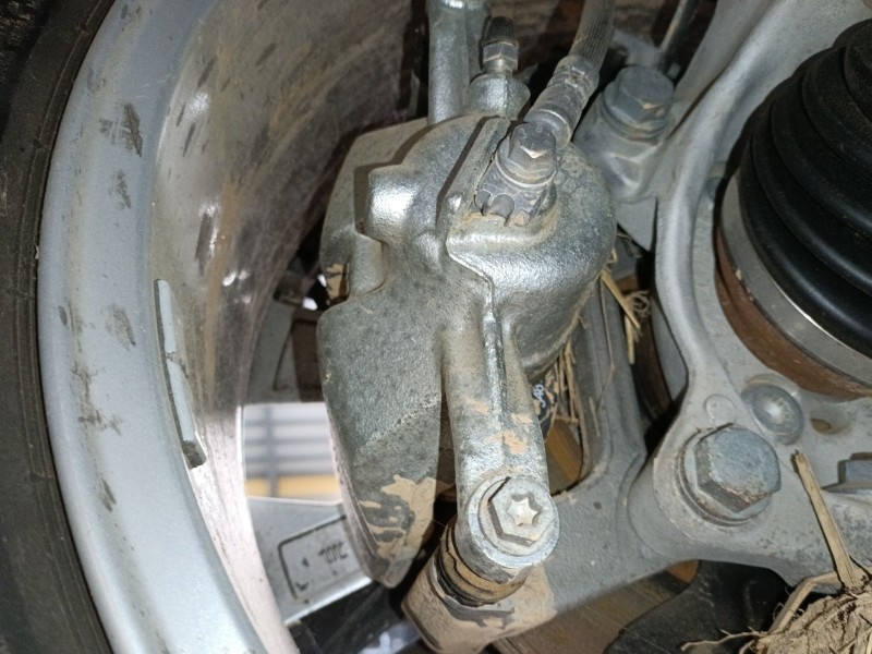 Recambio de pinza freno delantera derecha para skoda karoq (nu7, nd7) 1.5 tsi referencia OEM IAM   