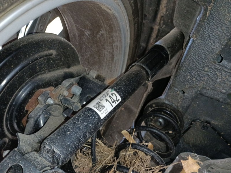 Recambio de amortiguador trasero izquierdo para skoda karoq (nu7, nd7) 1.5 tsi referencia OEM IAM 5Q0512013KP  