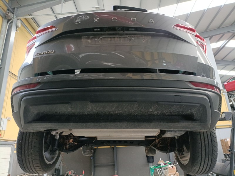 Recambio de paragolpes trasero para skoda karoq (nu7, nd7) 1.5 tsi referencia OEM IAM   