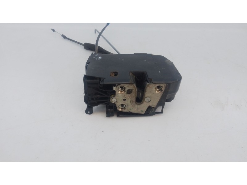 Recambio de cerradura puerta trasera derecha para iveco daily vi caja/chasis 33s13, 35s13, 35c13 referencia OEM IAM   