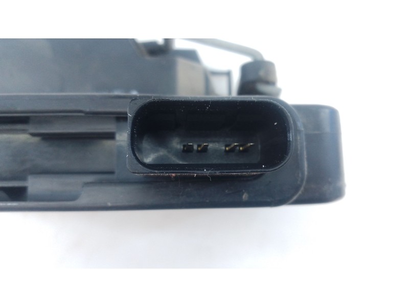 Recambio de cerradura puerta trasera derecha para iveco daily vi caja/chasis 33s13, 35s13, 35c13 referencia OEM IAM   