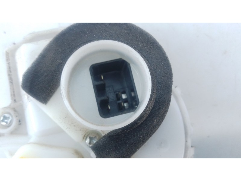 Recambio de cerradura puerta delantera derecha para suzuki vitara 1.6 ddis gle 4x4 referencia OEM IAM   